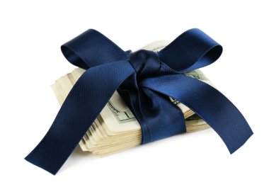 paket üzerinde beyaz izole kurdele ile bağlanmış dolar