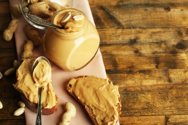 Lezzetli sandviçler ve kavanoz