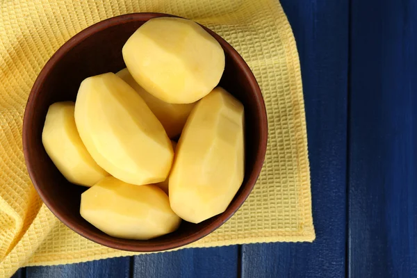 Raw peeled potatoes — Stock Photo, Image