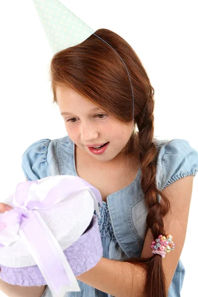 Menina bonita com caixa de presente de perto — Fotografia de Stock