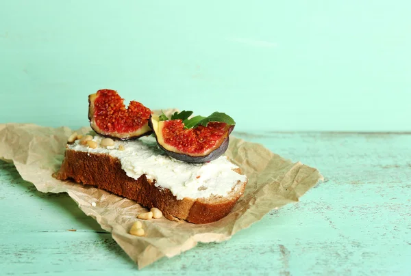 Matig smörgås med söt fikon — Stockfoto