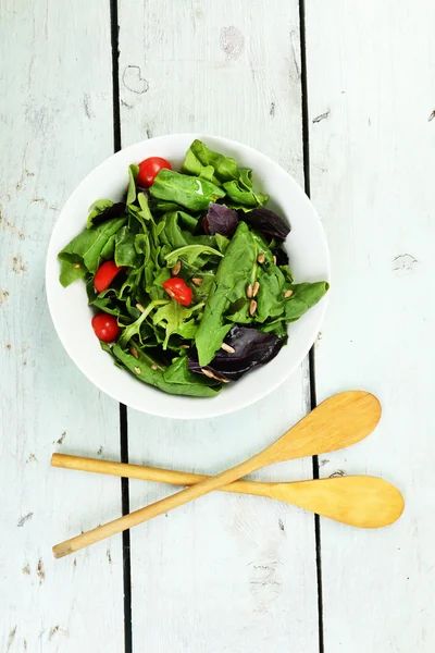 Fresh green salad in bowl — Stock Photo, Image