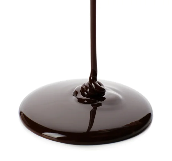 溶かされたチョコレートの流れ — ストック写真