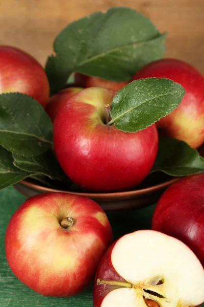 Mogna äpplen — Stockfoto