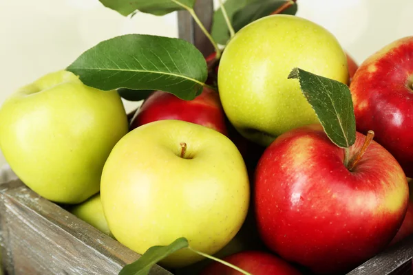 Ripe apples — Stock Photo, Image