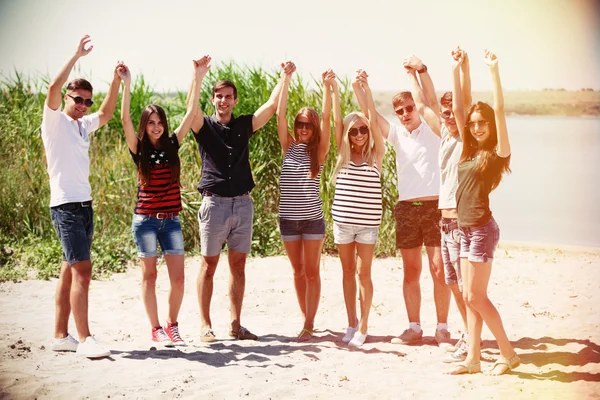 Mensen op het strand — Stockfoto