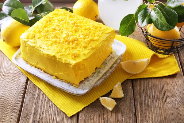 Tasty lemon cake — Stock Photo, Image