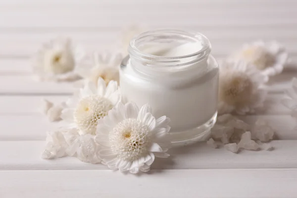 Skin cream on wooden table — Stock Photo, Image