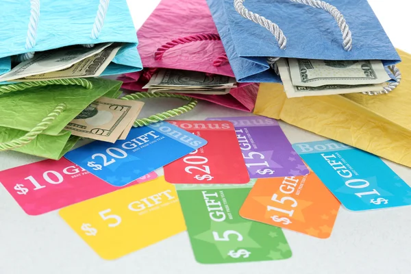 Conjunto de cupons para compras para economizar dinheiro, close-up — Fotografia de Stock