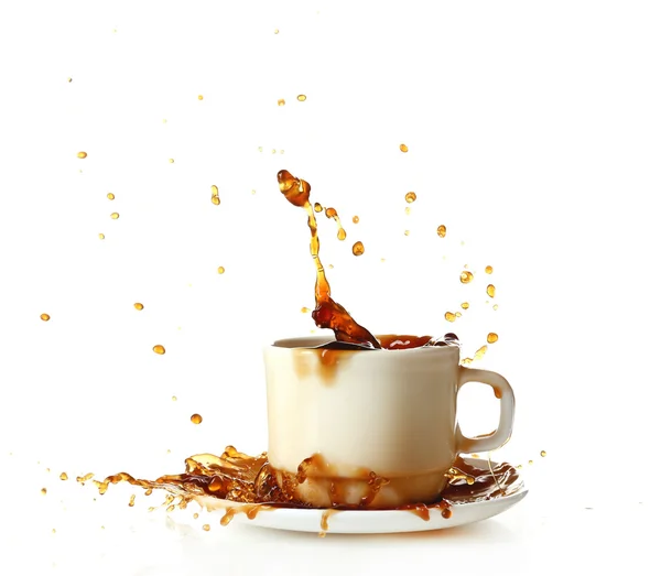 Kopp kaffe med stänk, isolerad på vit — Stockfoto