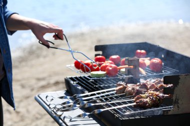 Şiş ve barbekü ızgara sebze