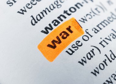 Portakal marker ile vurgulanan kelime