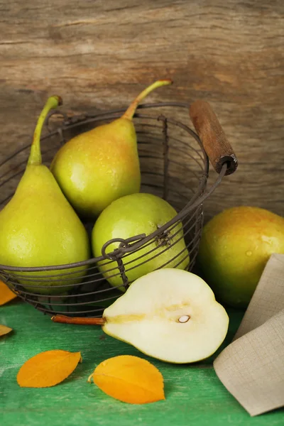 Rijp smakelijke peren — Stockfoto