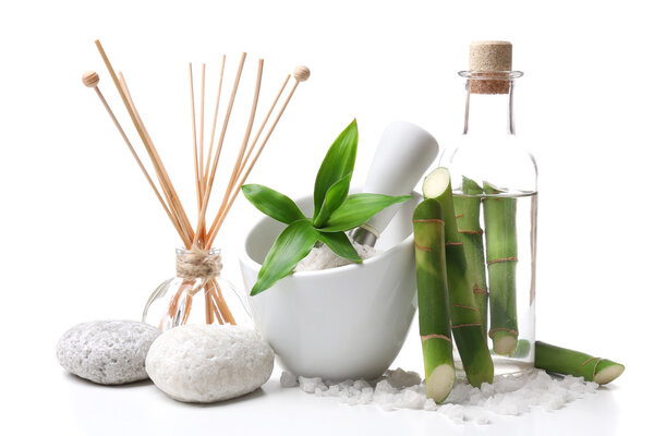 Курортная обстановка изолирована на белом
