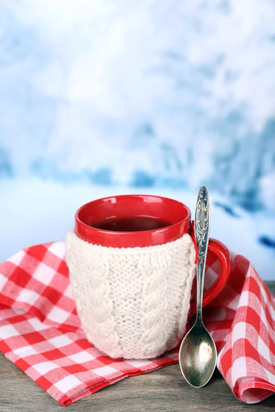 Taza de té caliente sabroso —  Fotos de Stock