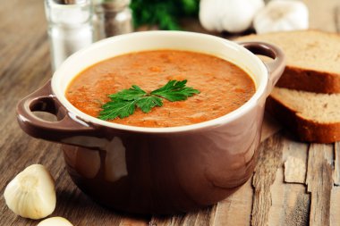 Tablo yakın çekim üzerinde krem lezzetli Mercimek çorba