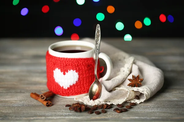 Cup of tasty hot tea — Stock Photo, Image