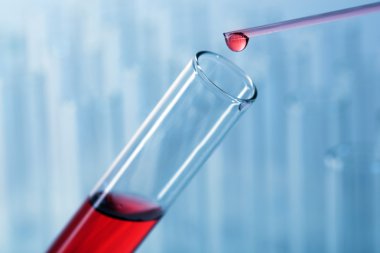 gri arka plan üzerinde test tüpleri