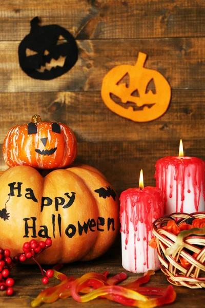 Abóboras e velas de Halloween — Fotografia de Stock