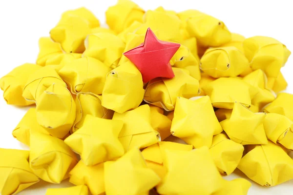 Concepto de individualidad. Grupo de estrellas de origami, primer plano — Foto de Stock