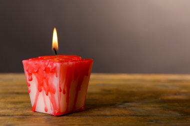 Cadılar Bayramı tatil için kanlı mum