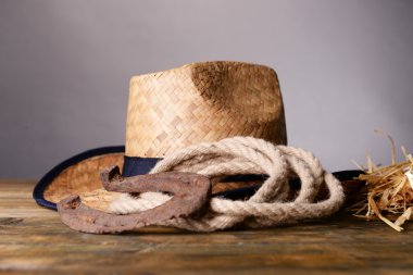 Kovboy Kement ve şapka