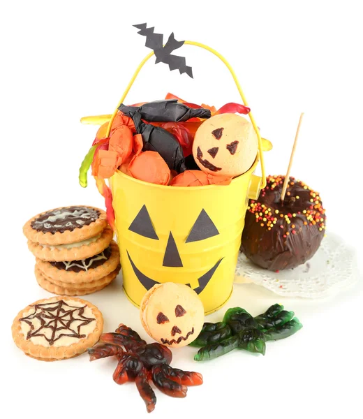 Různé sladkosti pro Halloween party, izolovaných na bílém — Stock fotografie