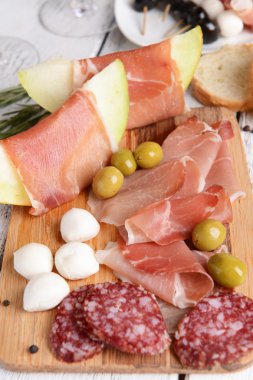 Prosciutto ile lezzetli kavun