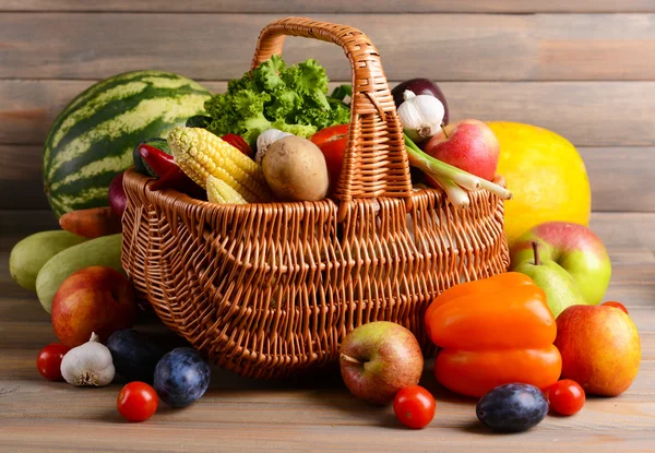 Biologisches Obst und Gemüse — Stockfoto