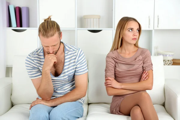 Young couple in quarrel at home — Stock Photo, Image