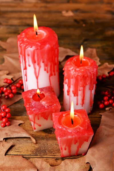 Кровавые свечи на Хэллоуин — стоковое фото