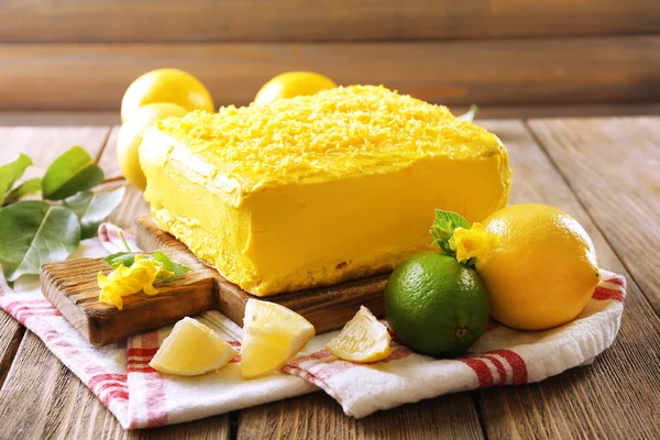 Gâteau au citron savoureux — Photo