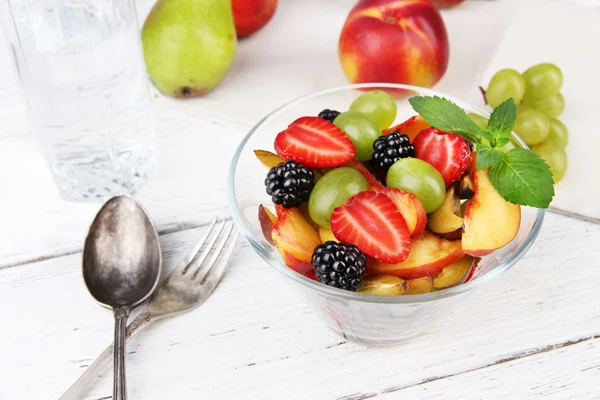 Salada de frutas saborosa fresca — Fotografia de Stock