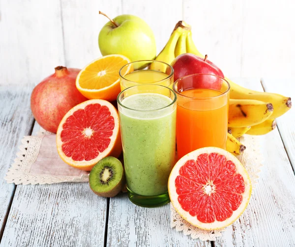 Fruit and vegetable juice — Stock Photo, Image