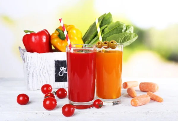 Jus de légumes et légumes frais — Photo