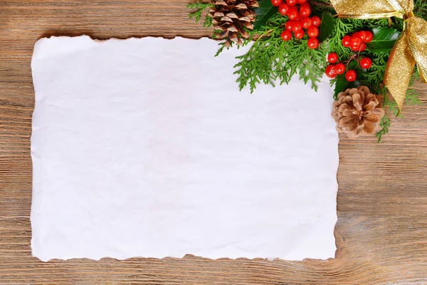Weihnachtsdekoration mit Papier — Stockfoto
