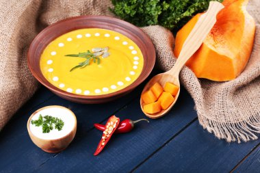 Balkabağı çorbası.