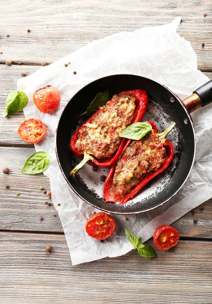 Delicious stuffed peppers — Stock Photo, Image