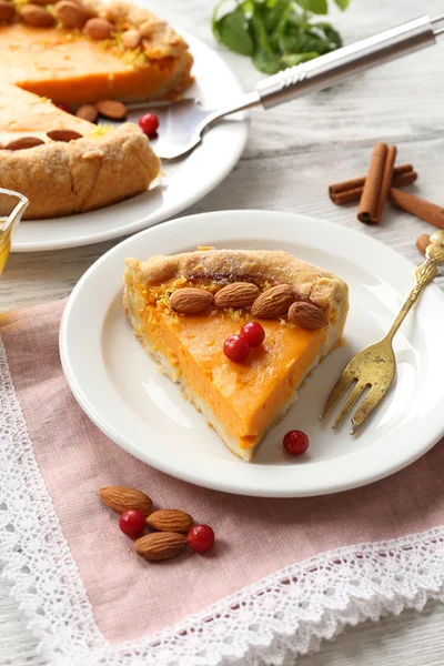 Pumpkin pie — Stock Photo, Image