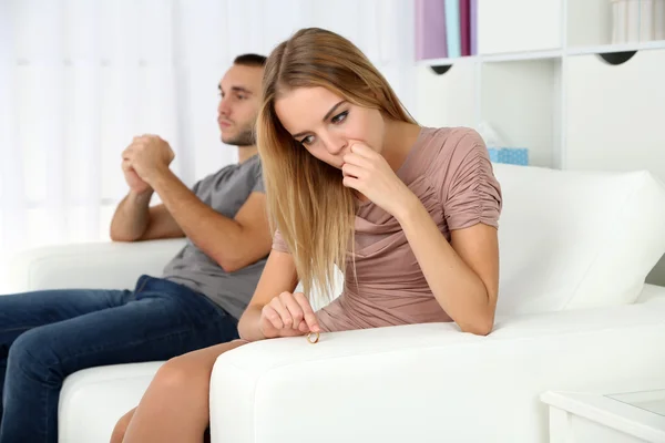 Young couple in quarrel at home — Stock Photo, Image