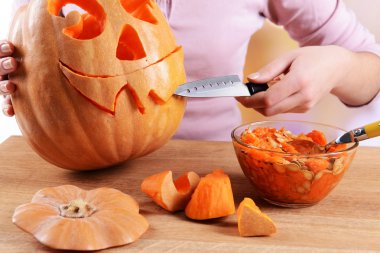 Balkabağı fener için dışarı hollowing