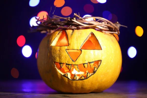 Halloween pumpa på bord — Stockfoto