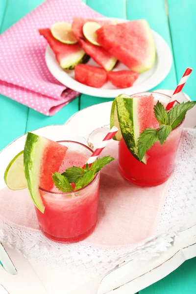 Wassermelonen-Cocktail auf dem Tisch, Nahaufnahme — Stockfoto