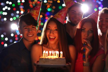 Doğum günü partisi Club