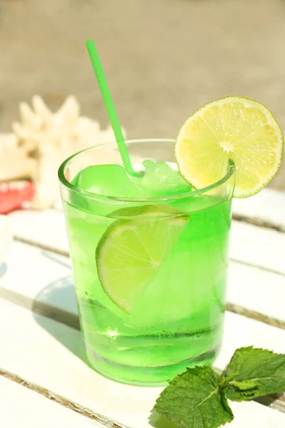 Refreshing cocktail — Stock Photo, Image