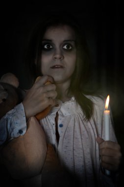 Korku kadın ayı ile