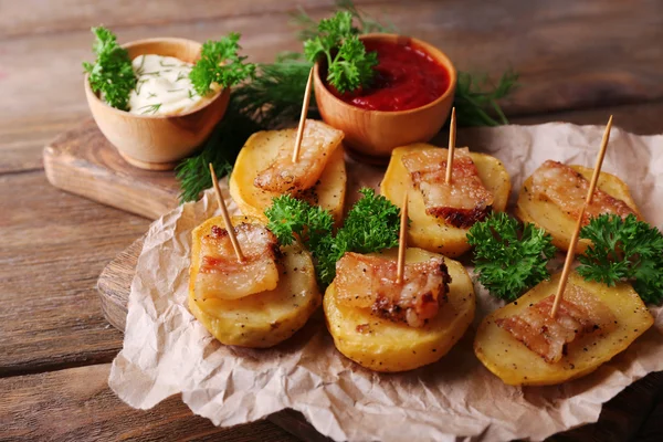 Bakad potatis med bacon — Stockfoto