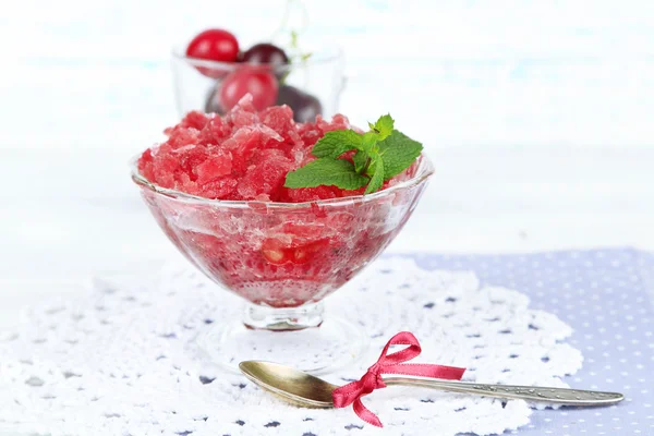 Cherry granita in glass bowl — Stock Photo, Image