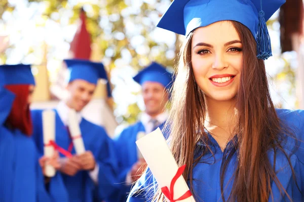 Étudiants diplômés — Photo