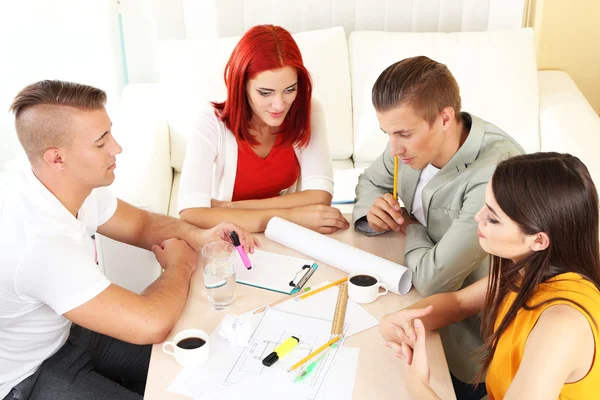 Riunione di lavoro in ufficio — Foto Stock